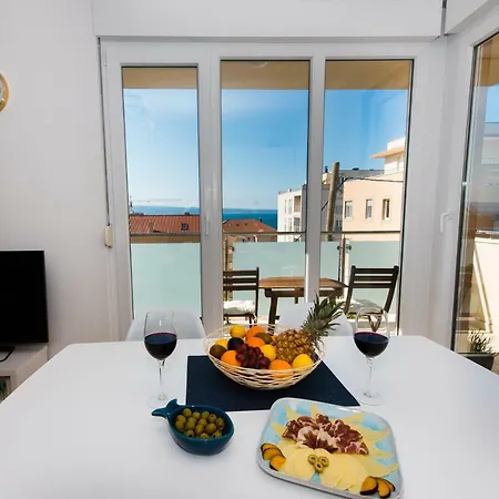 Blue Laguna With Seaview